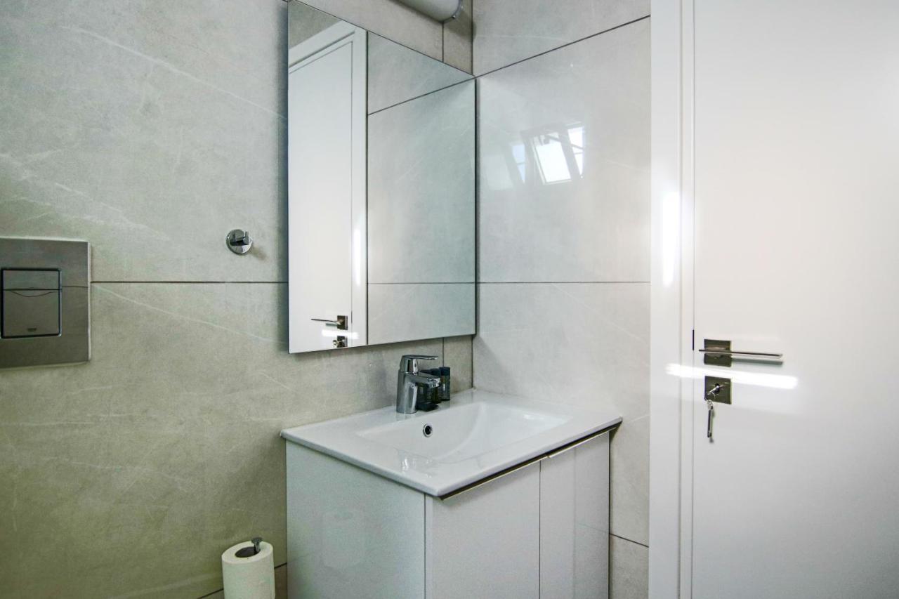 Апартаменты Phaedrus Living - Seaside Executive Flat Harbour 204 Пафос Экстерьер фото